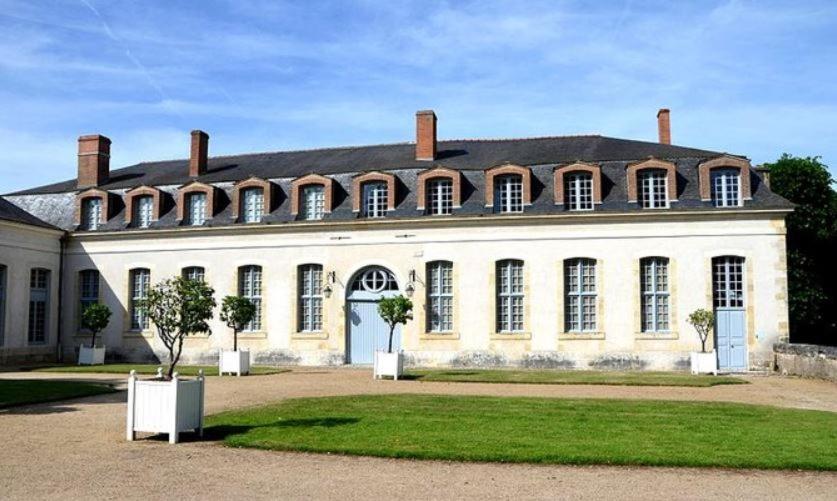 *** Domaine Des Noyers - Proche Centre Ville Châteauneuf-sur-Loire Exterior foto